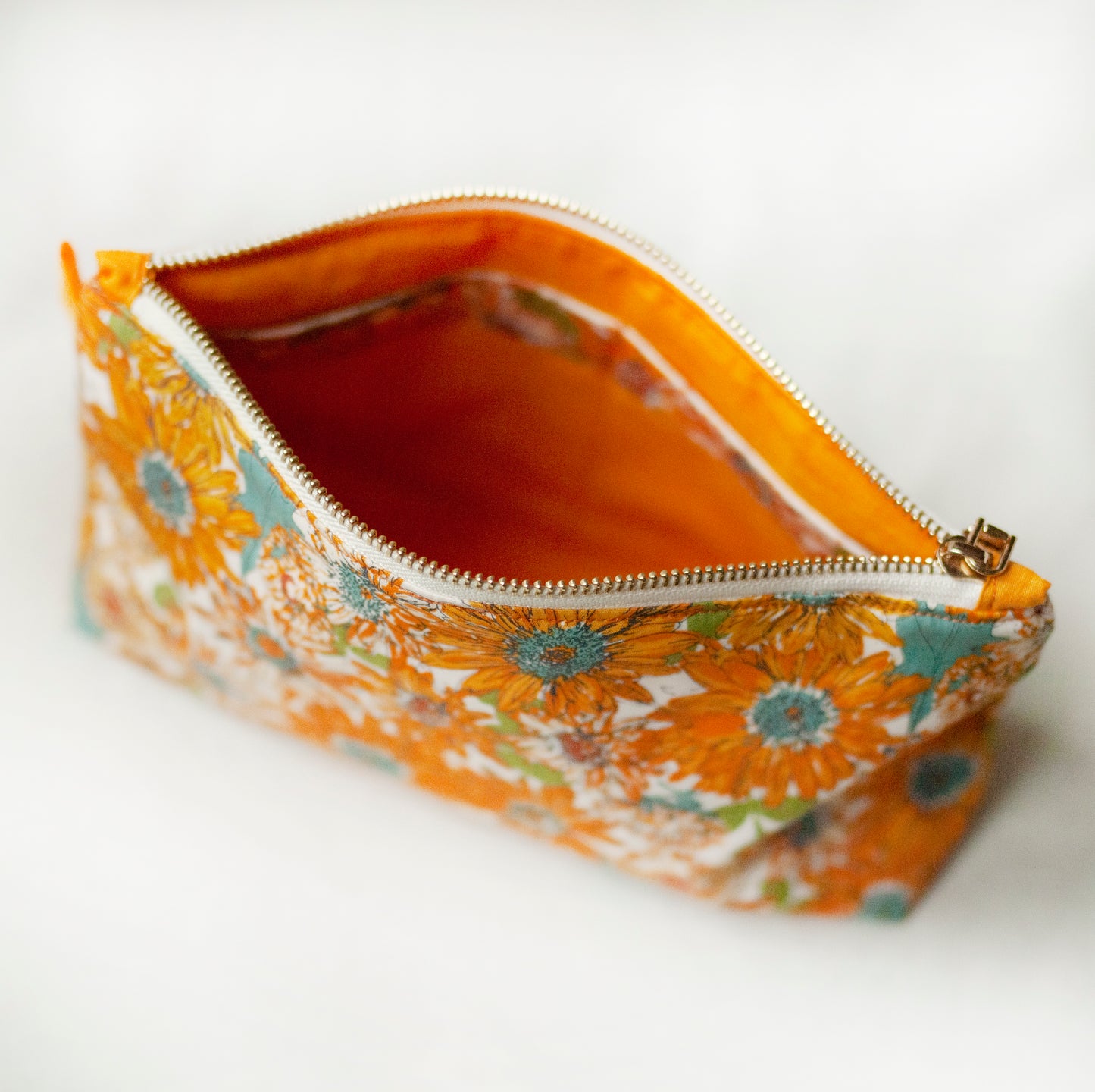 Orange daisy makeup bag – artisan floral cosmetic pouch