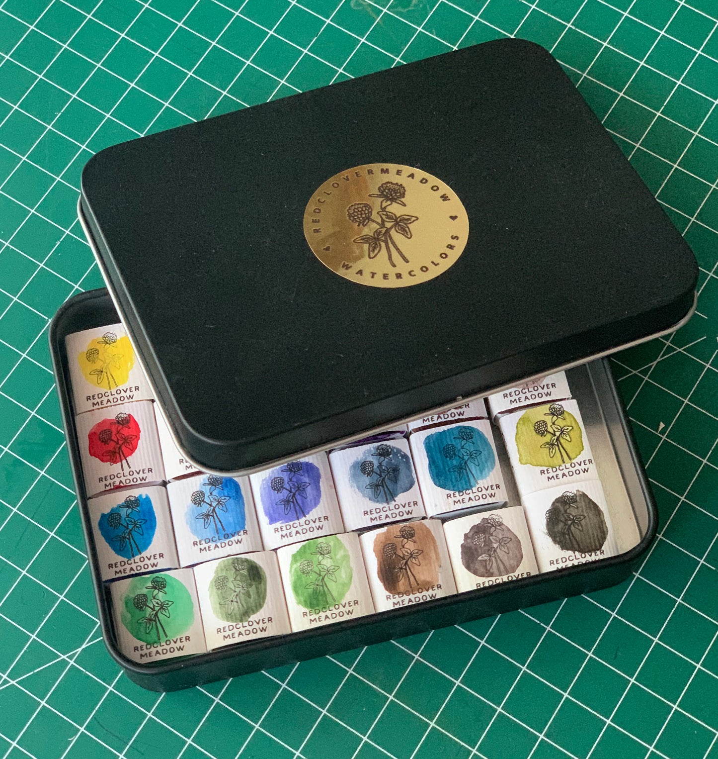 24-color palette