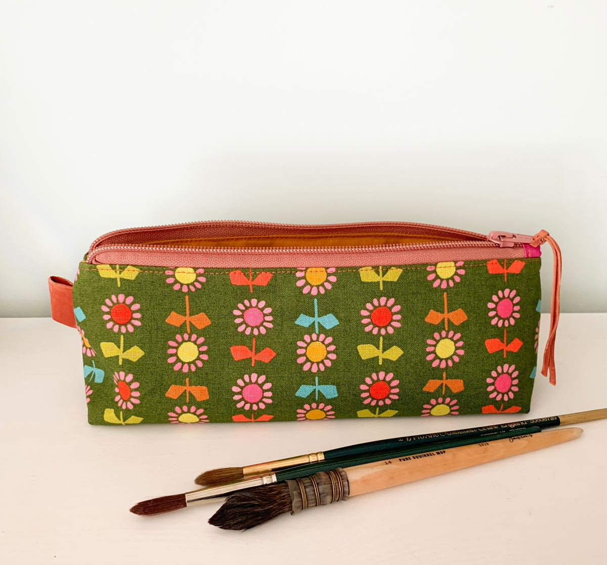 Artist supply brush case with modern floral print