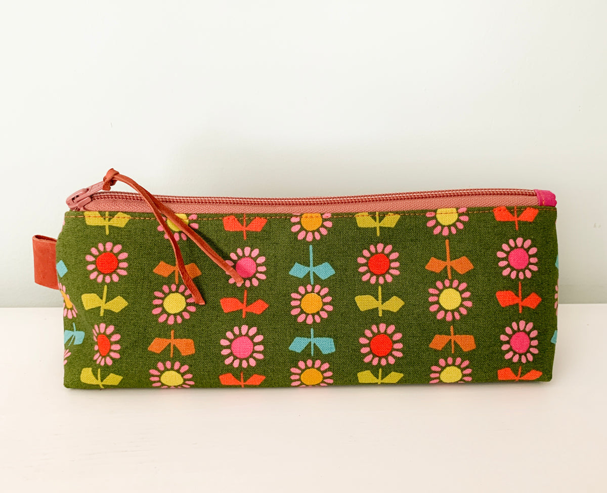 Artist supply brush case with modern floral print