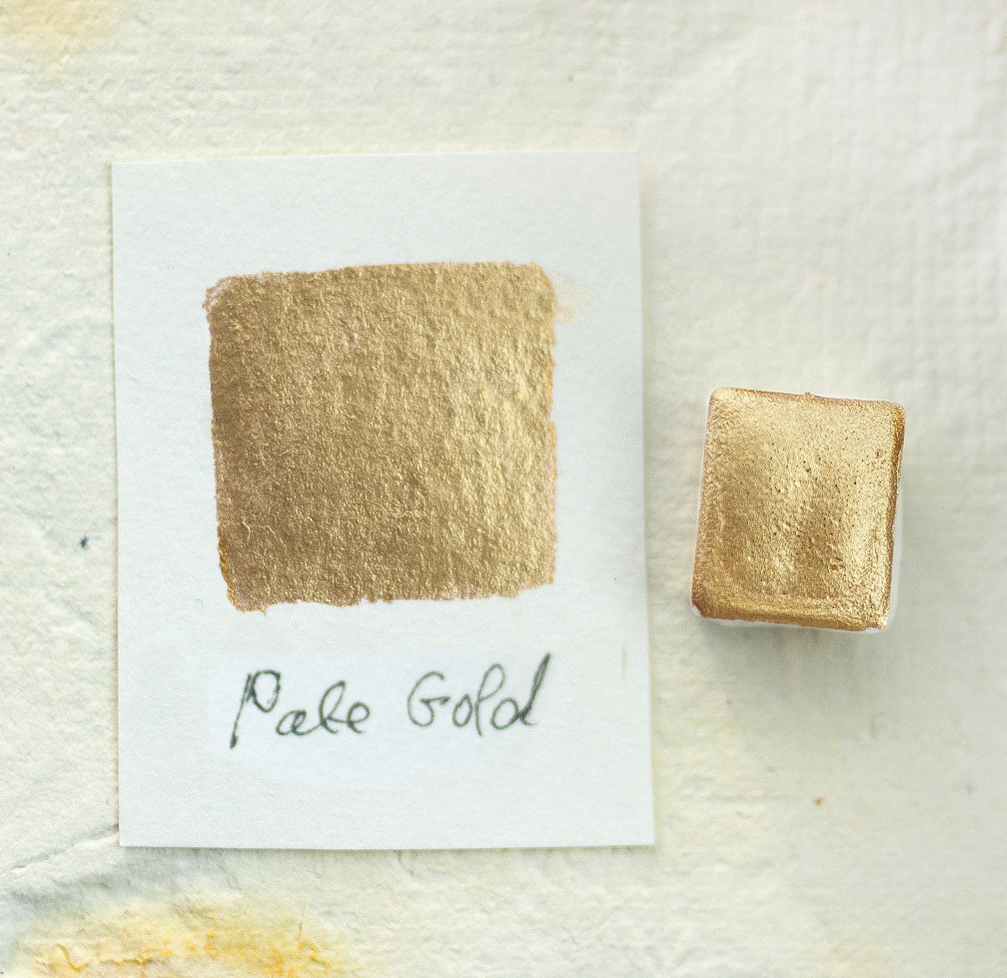 Pale Gold Mica Pearlescent